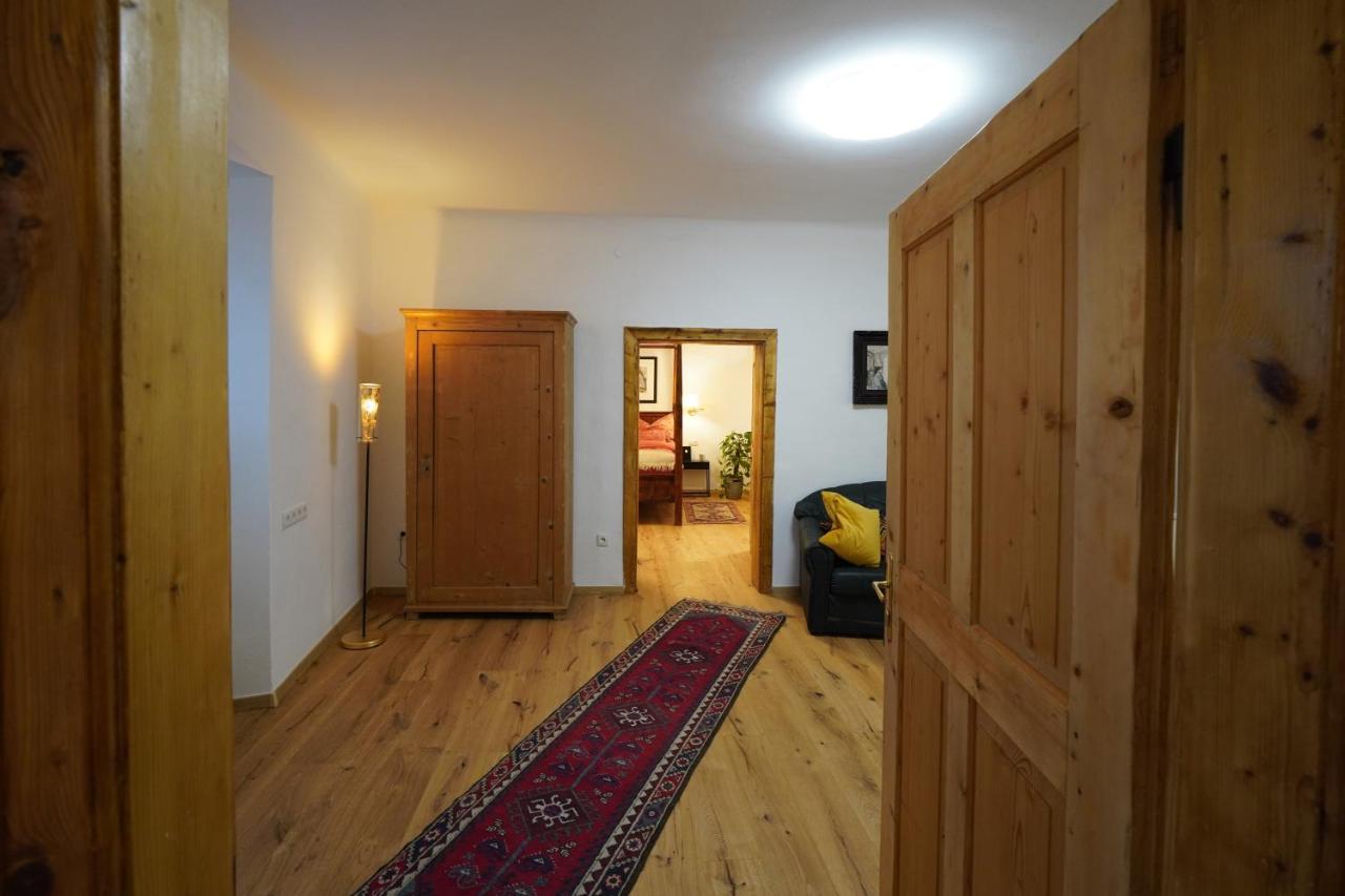 Altstadt Apartment Am Schergentor Халль в Триоле Экстерьер фото